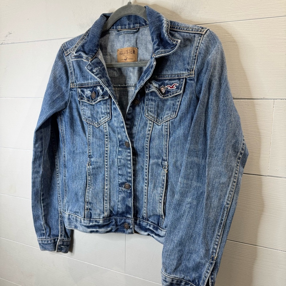 Hollister Women's Blue Denim Jacket Y2K Size XS - Picture 3 of 9